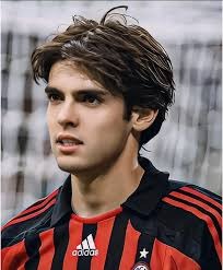 18岁天才解约离队！巴萨遇沉重打击，弗里克公开惋惜