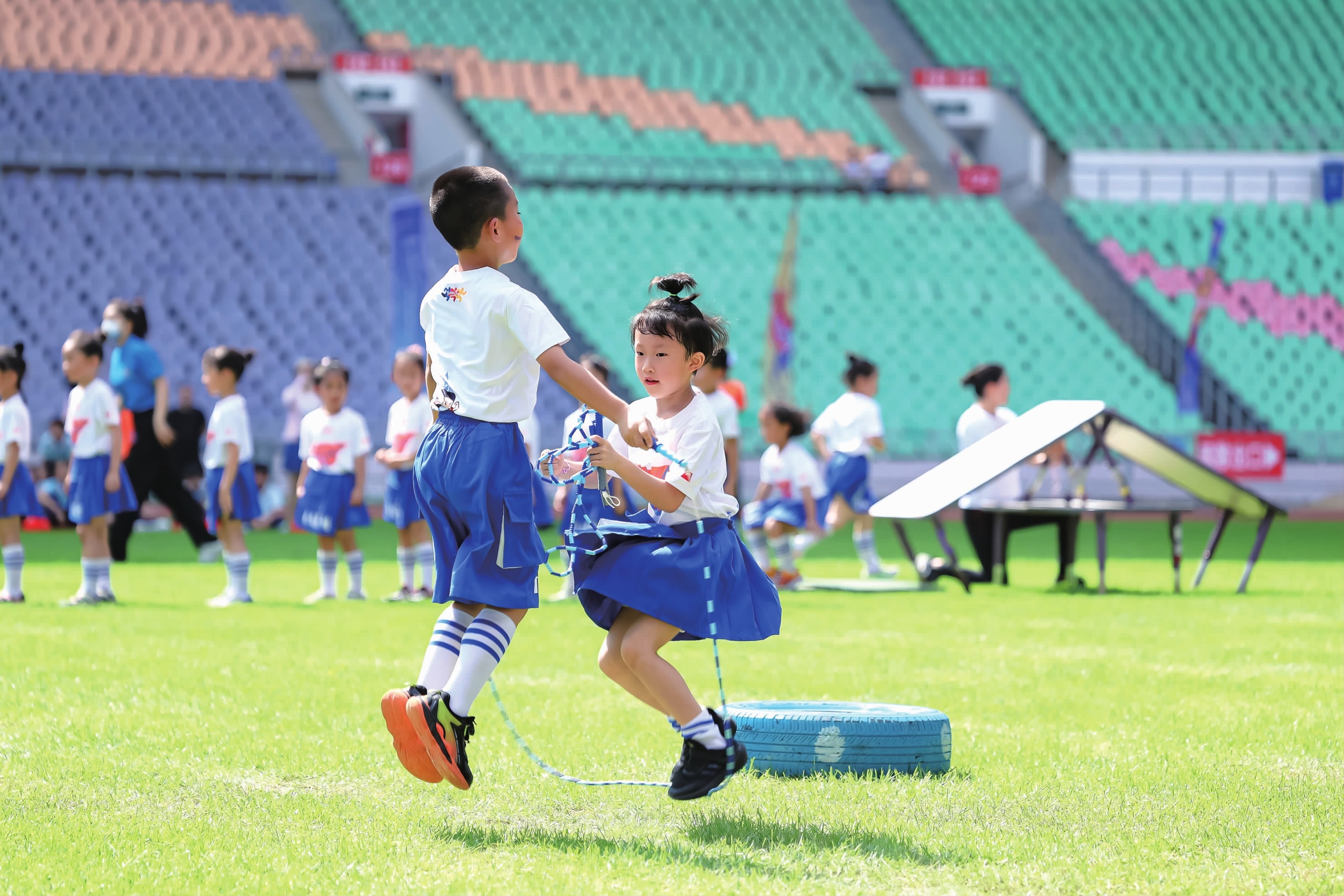 二八杠实战入门：从认识“白板”与“点数牌”开始。（二八杠实战新手指南：从白板与点数牌学起）